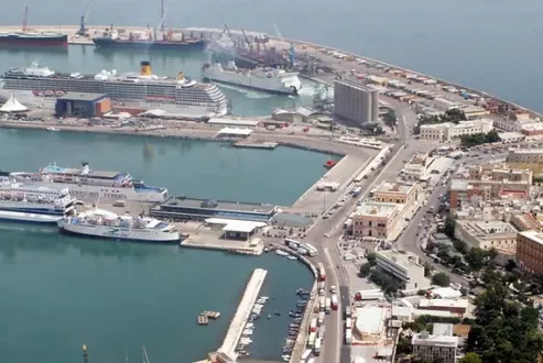 Puglia porti con numeri da record