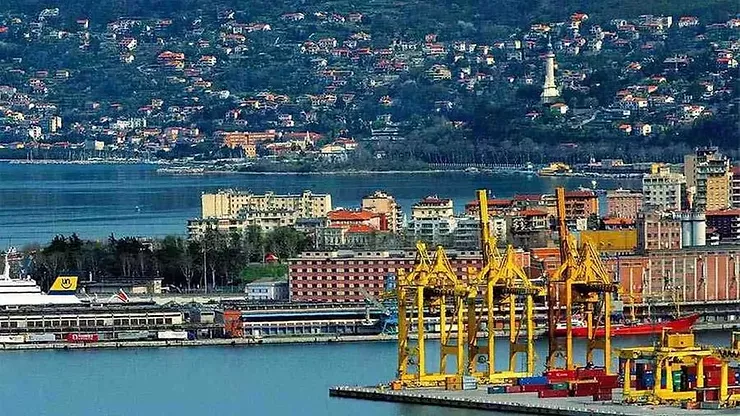 Veduta del Porto di Trieste